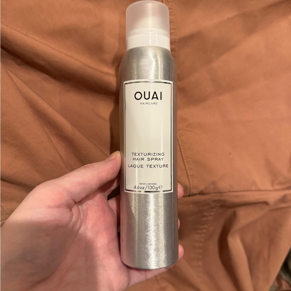 OUAI Texturizing Hair Spray - Picture 2 of 9
